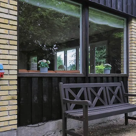 6 Person Holiday Home In Vaeggerlose-By Traum